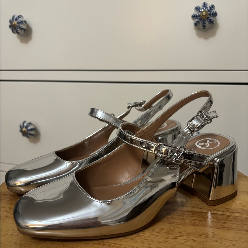 Sam & Libby Silver Block Heel “grace pump”